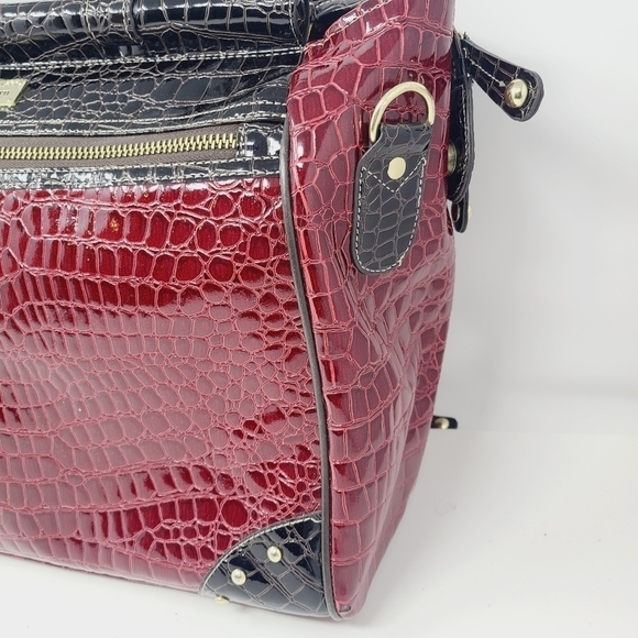 Samantha Brown | Red Faux Leather Crocodile Print Travel Bag (One Size) - Picture 6 of 16